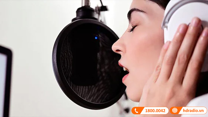 Bàn mixer Yamaha AG06MK2