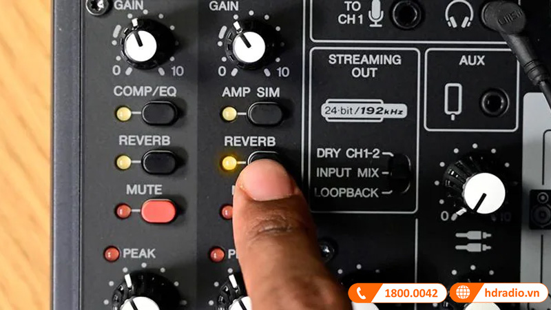 Bàn mixer Yamaha AG06MK2