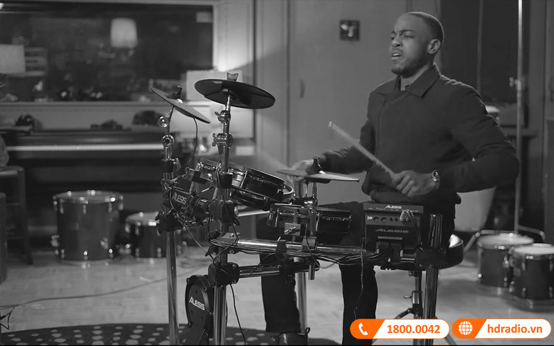 Trống Điện Tử Alesis Command Mesh Kit-10