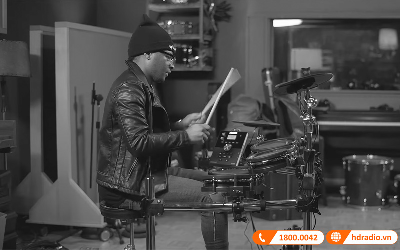 Trống Điện Tử Alesis Command Mesh Kit-8