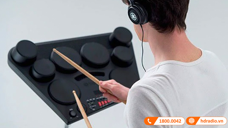 Trống Điện Tử Yamaha DD-75, 8 mặt trống, 570 âm sắc, 2 bàn đạp pedal, Reverb và Master EQ, AUX IN-1