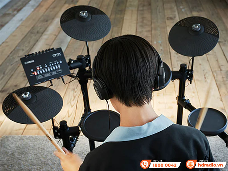 Bộ trống điện tử Yamaha DTX402K