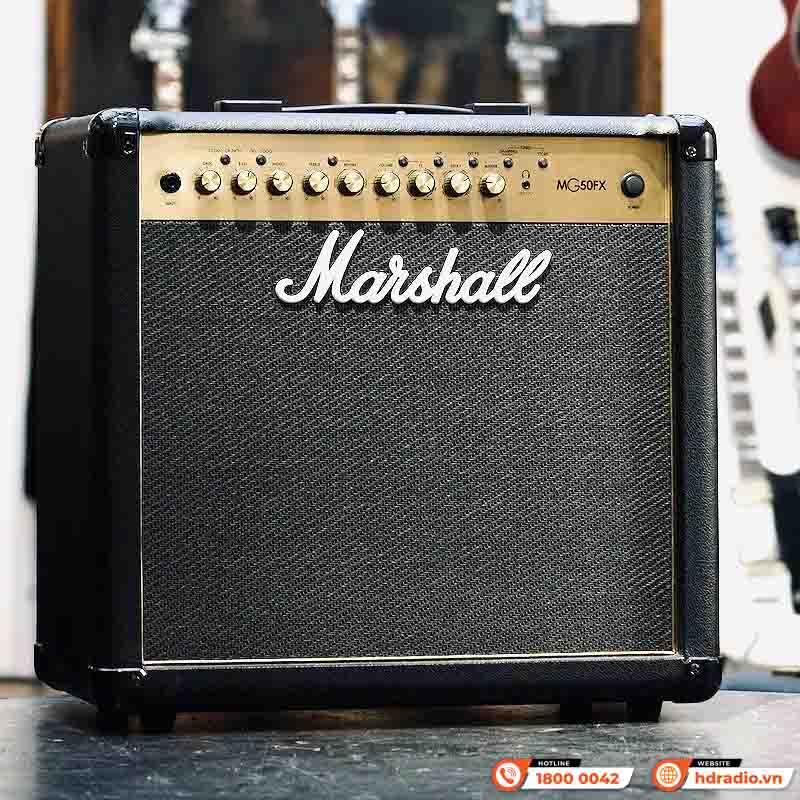 Amply Marshall MG50FX