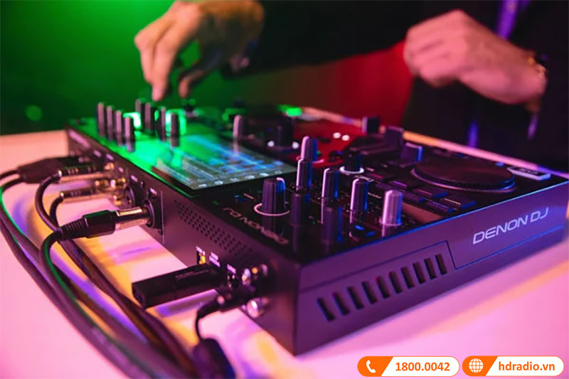 Truyền phát nhạc trực tuyến hoặc qua lưu trữ đám mây