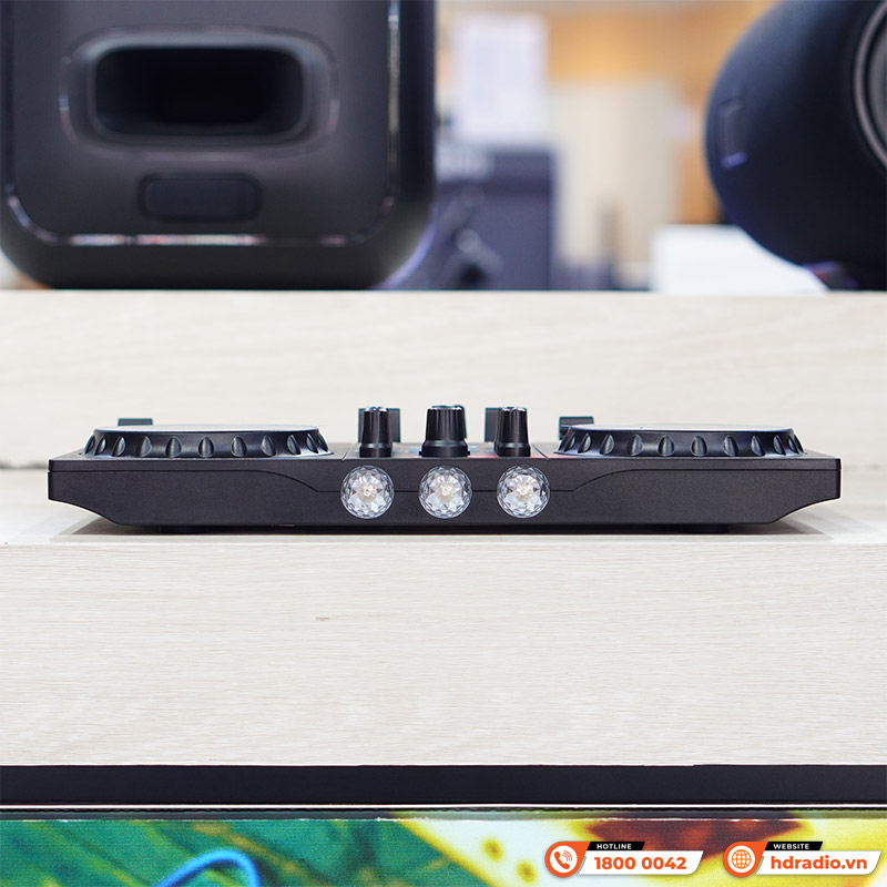 Bàn DJ Numark Mixtrack Pro FX, Kết nối máy tính, 2 kênh, Serato DJ, 2.4kg, Mới-8