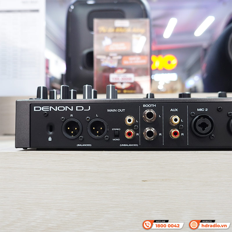 Bàn DJ Numark Party Mix Live, Kết nối điện thoại, máy tính, có loa đèn, Serato, Virtual DJ, 1.22kg, Mới-10