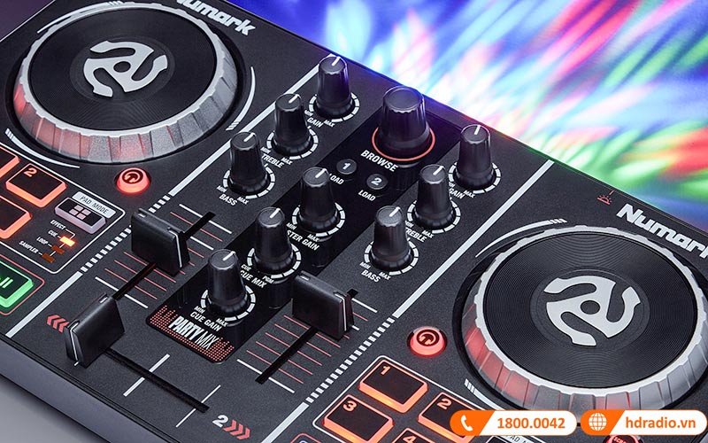 bàn DJ Numark Party Mix xử lý âm thanh