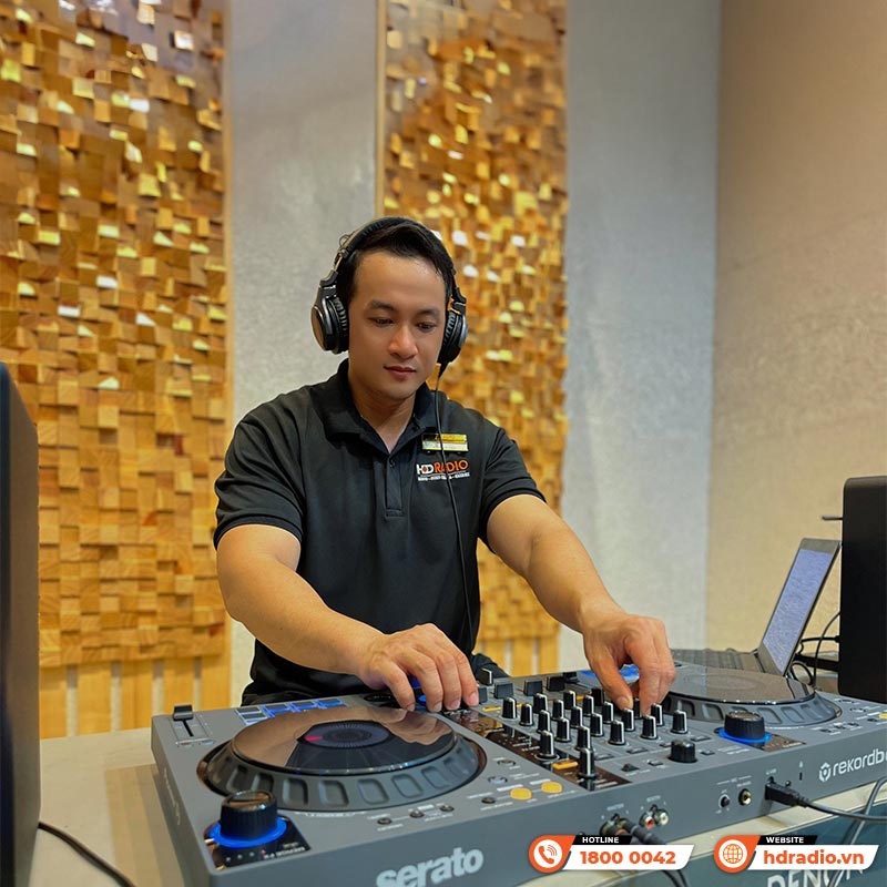 Bàn DJ Pioneer DDJ-FLX6-GT, Kết nối máy tính, Rekordbox, Serato DJ, 4 kênh-1