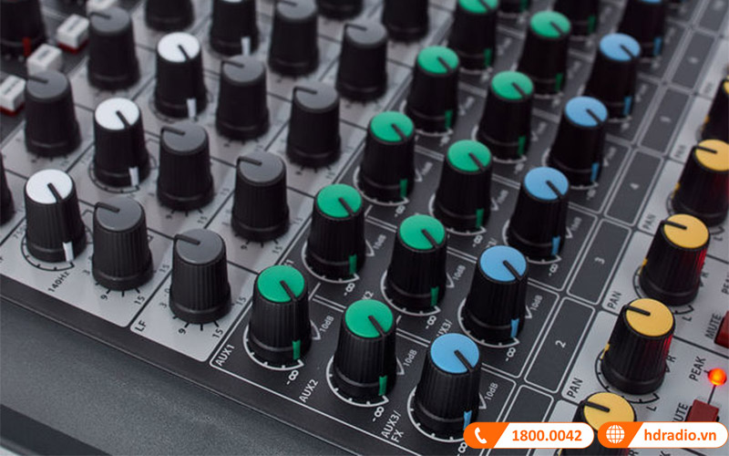 Mixer Soundcraft Signature 12MTK