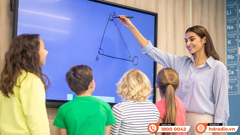  Màn hình tương tác T6XP75M TOMKO