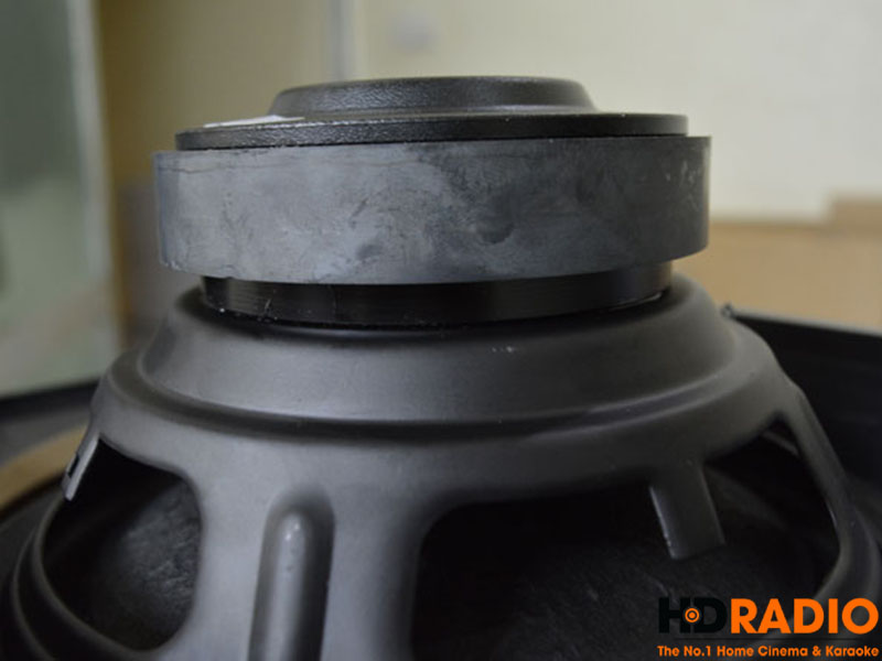 loa jbl ki08 củ nam châm