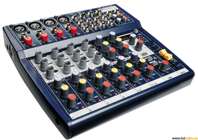 Mixer SOUNDCRAFT Notepad124FX