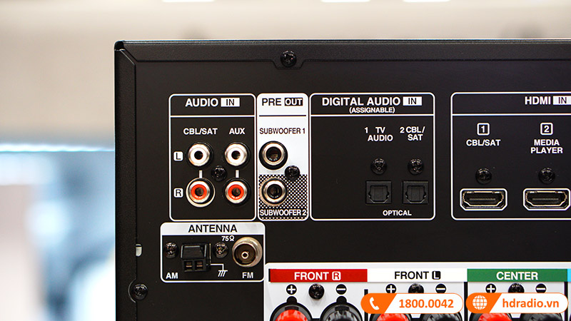 Cận cảnh cổng kết nối amply Denon AVR-X580BT