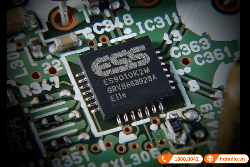 Amply Yamaha R-N600A