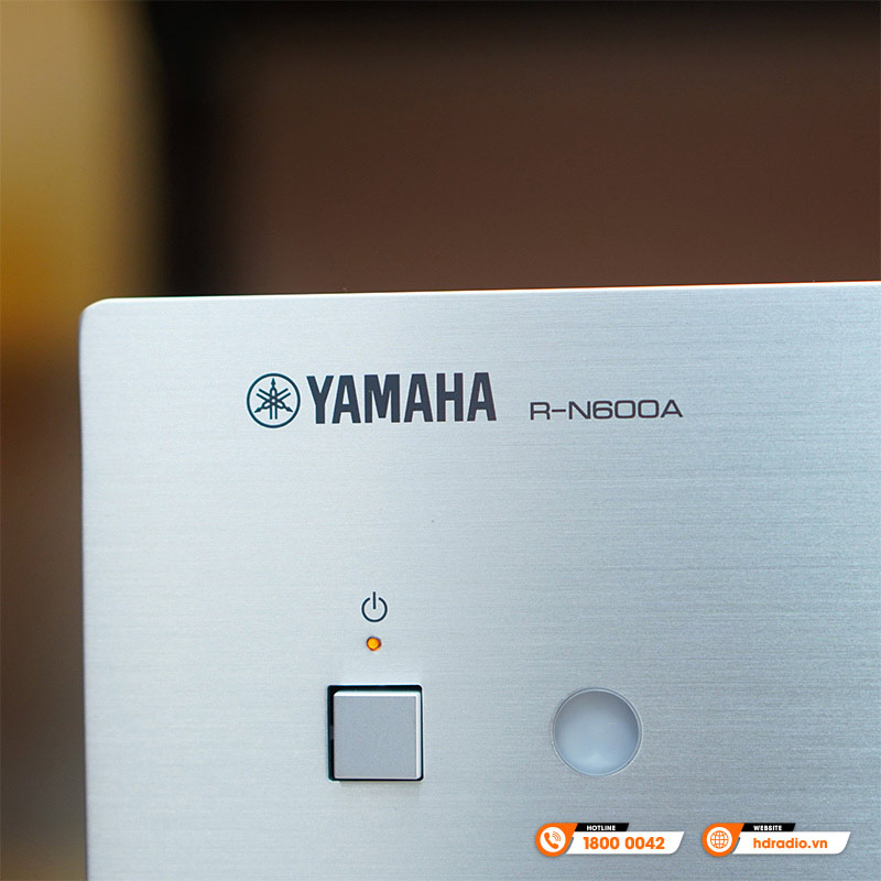 Amply Yamaha R-N600A