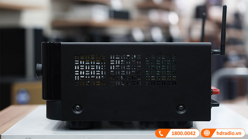 anh-thuc-te-amply-yamaha-rx-v6a-17