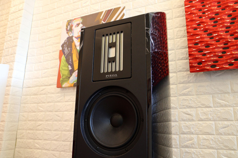 loa-piega-classic-602-black-piano-2