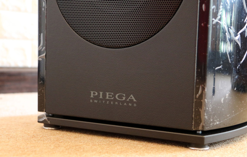 loa-piega-classic-602-black-piano-3