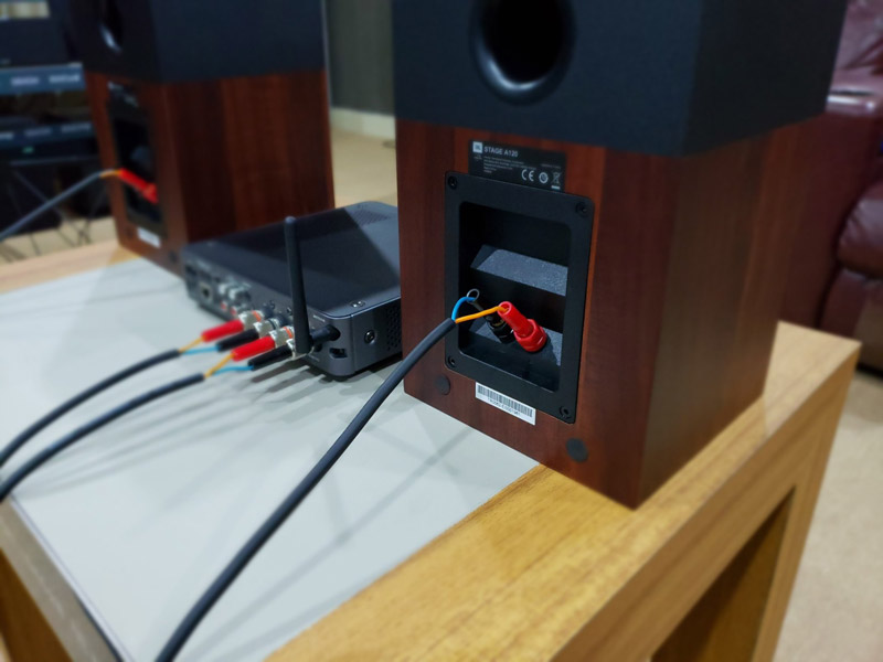 anh thuc te loa jbl stage a120