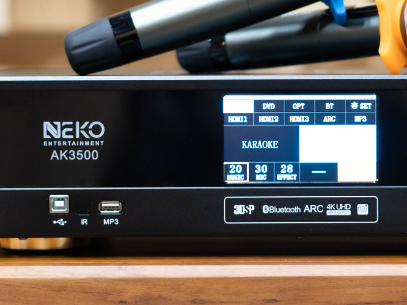 Màn hình hiển thị LCD các thông số đang làm việc của Neko AK3500.   