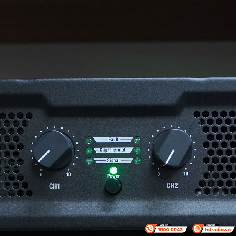Cục đẩy công suất Crown KVS300, Công Suất 300W x 2 Kênh ở 8 ohm-4