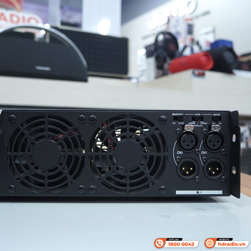 Cục đẩy công suất Crown KVS300, Công Suất 300W x 2 Kênh ở 8 ohm-7