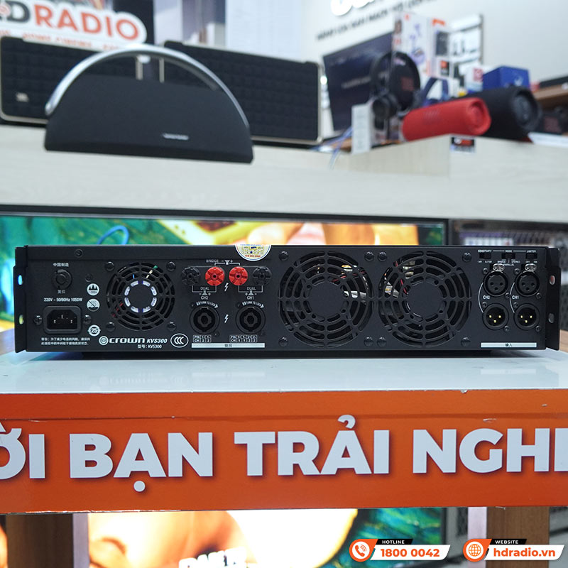 Cục đẩy công suất Crown KVS300, Công Suất 300W x 2 Kênh ở 8 ohm-8