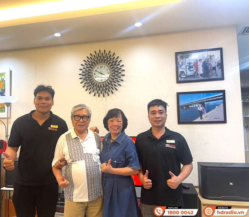 khách hàng mua Dàn Karaoke JBL GD94 chính hãng