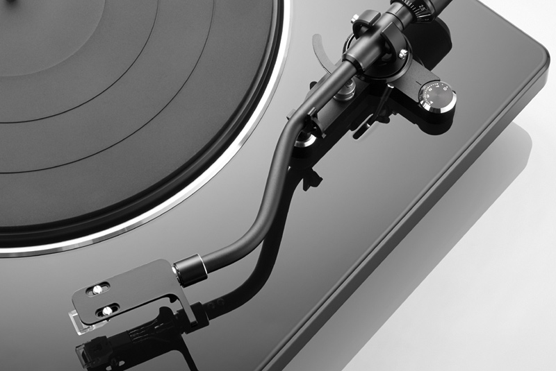 Đầu đĩa than Denon DP-400