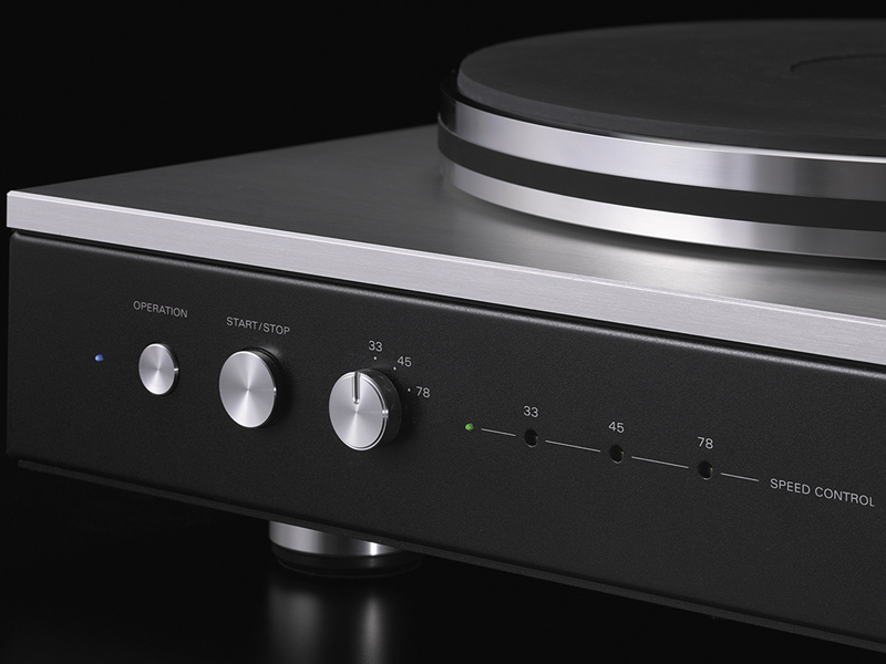 điều chỉnh tốc độ quay trên đầu đĩa than Luxman PD-151