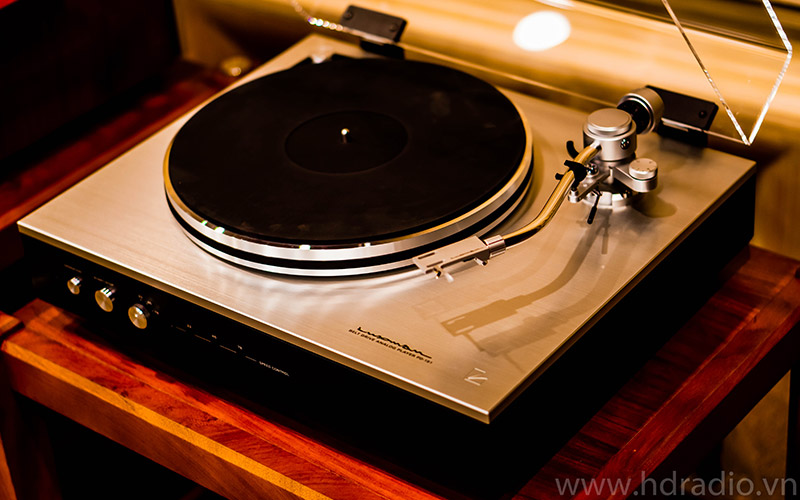 đầu đĩa than Luxman PD-151