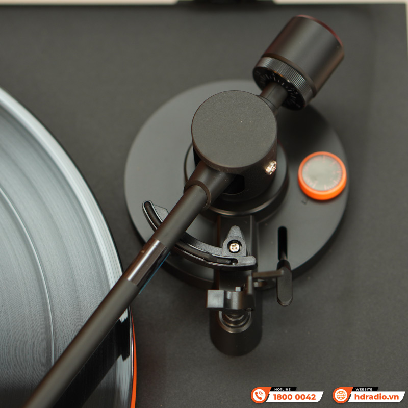 Đầu đĩa than JBL Spinner BT