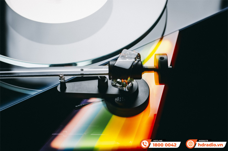 Đầu Đĩa Than Pro-Ject The Dark Side Of The Moon Limited Edition