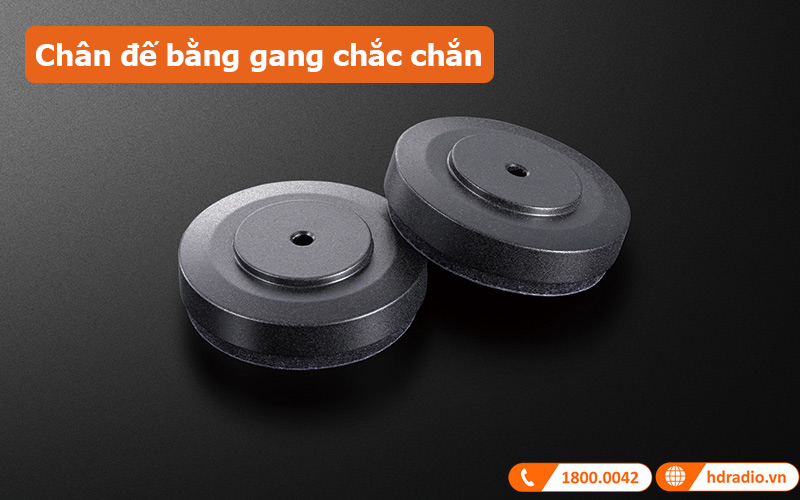 Đầu cd Luxman D-07X Chân đế gang chắc chắn 