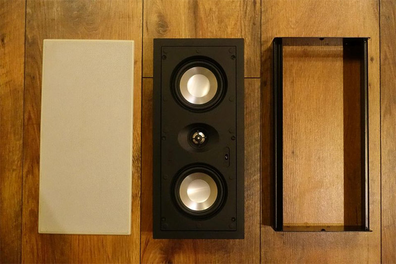 Loa âm tường Canton 845 LCR