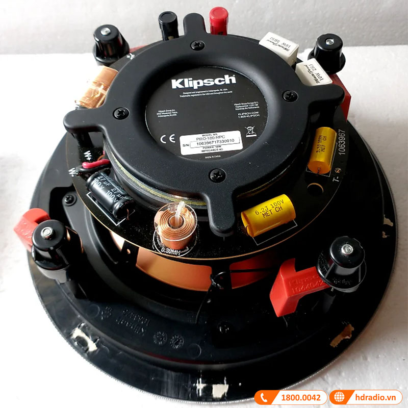 hiệu suất âm thanh mạnh mẽ