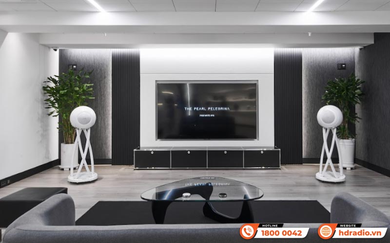 Loa Cabasse The Pearl Pelegrina