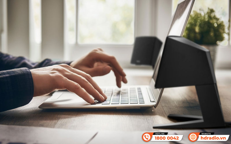 Loa vệ tinh Edifier M203BT