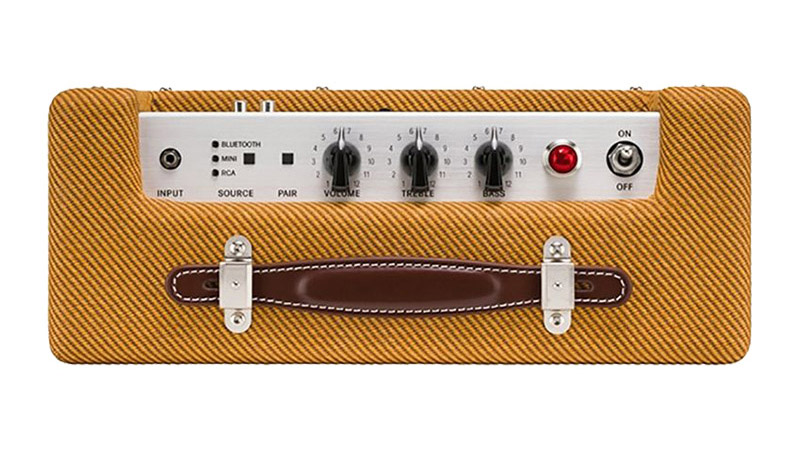 phia trên Loa Fender Monterey Tweed