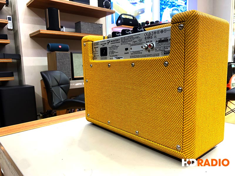 ảnh thực tế mẫu loa nghe nhạc bluetooth Fender Monterey Tweed