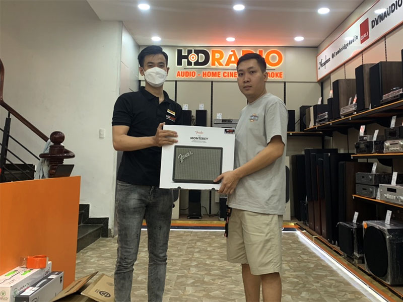 ban loa Fender Monterey gia re