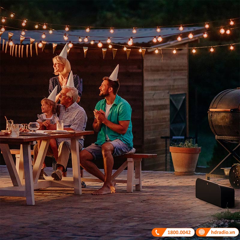 Loa Klipsch Groove XXL sử dụng trong buổi sinh nhật