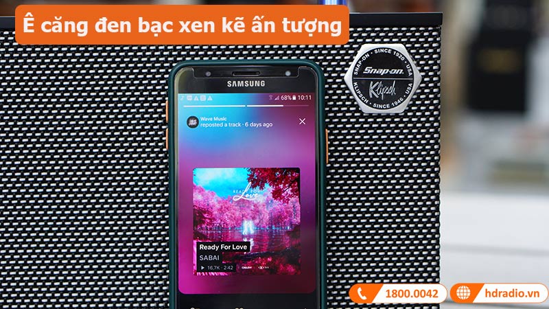 Loa Klipsch The Three II Snap-On ê căng đen bạc xen kẽ ấn tượng 