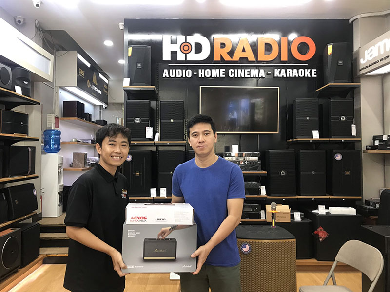 khách mua loa Marshall Acton 2 và vang số chỉnh cơ Mi30 tại HDRadio 