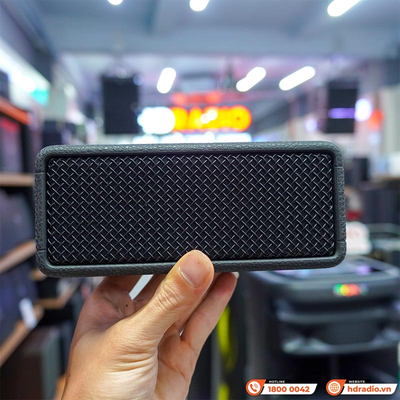 Loa Marshall Emberton III (3), NEW 2025,Pin 32h, Chống nước IP67, Bluetooth 5,3 LE Auracast, 20W, Mic đàm thoại, App Marshall Bluetooth