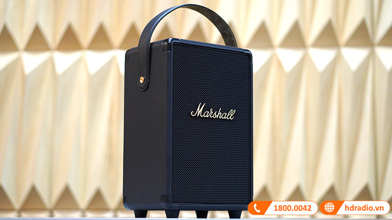 Loa Marshall Tufton thiết kế độc đáo có quai xách