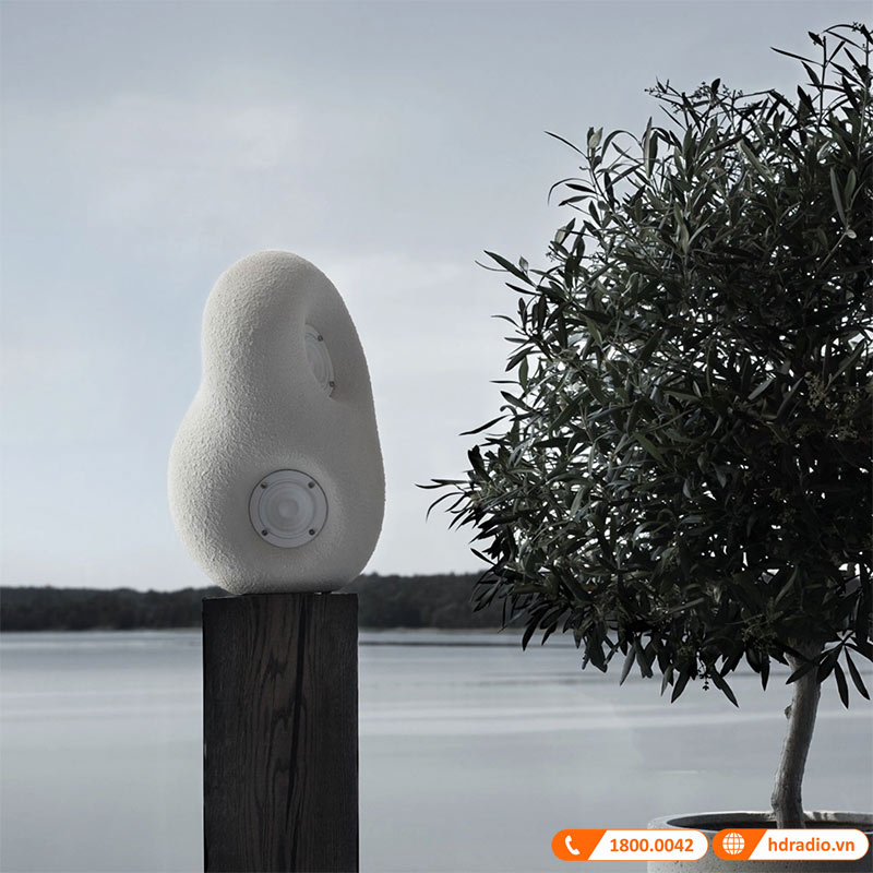 Loa Transparent Acoustic Sculpture