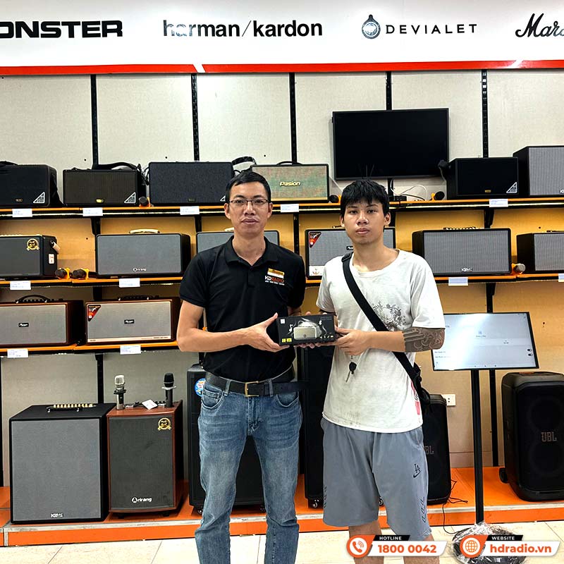 khách hàng mua Loa Alpha Works W38 chính hãng tại hdradio