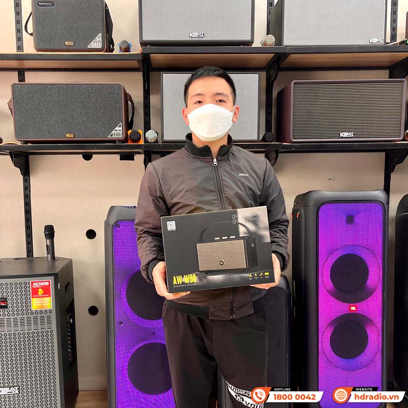 khách hàng mua Loa Alpha Works W88 chính hãng tại hdradio