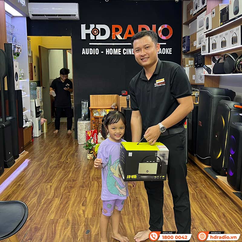 khách hàng mua Loa Alpha Works W88 chính hãng tại hdradio
